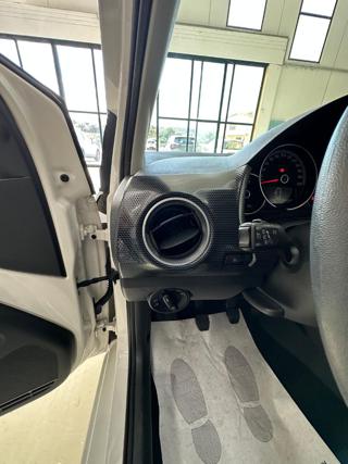 VOLKSWAGEN up! usata, con Servosterzo