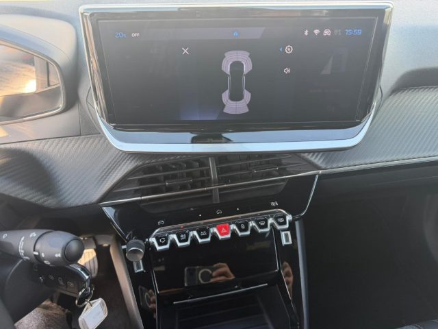 PEUGEOT 2008 usata, con Fari LED