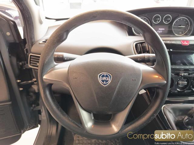 LANCIA Ypsilon usata, con Airbag testa