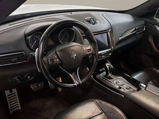 MASERATI Levante usata, con Park Distance Control