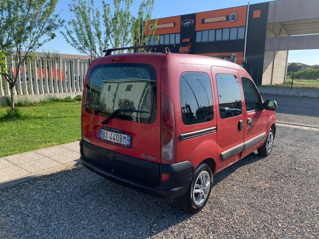 RENAULT Kangoo usata, con Autoradio