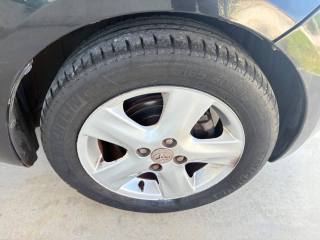 TOYOTA Yaris usata 40