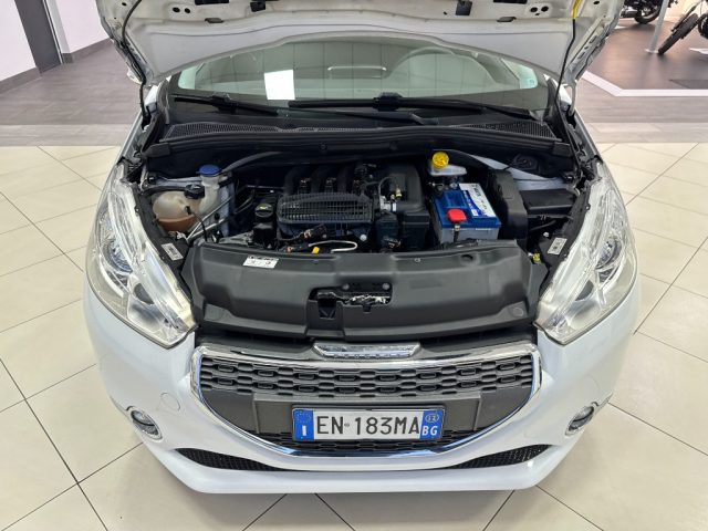PEUGEOT 208 usata, con Isofix