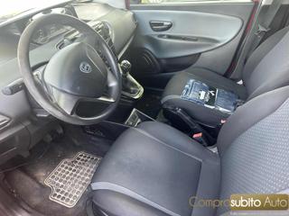 LANCIA Ypsilon usata, con Autoradio