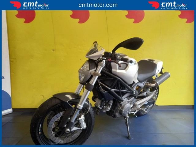 DUCATI Monster 696 usata 0
