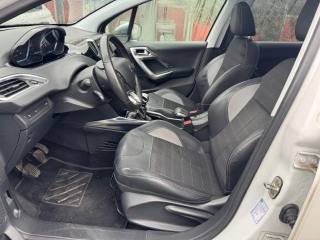 PEUGEOT 2008 usata, con Luci diurne LED