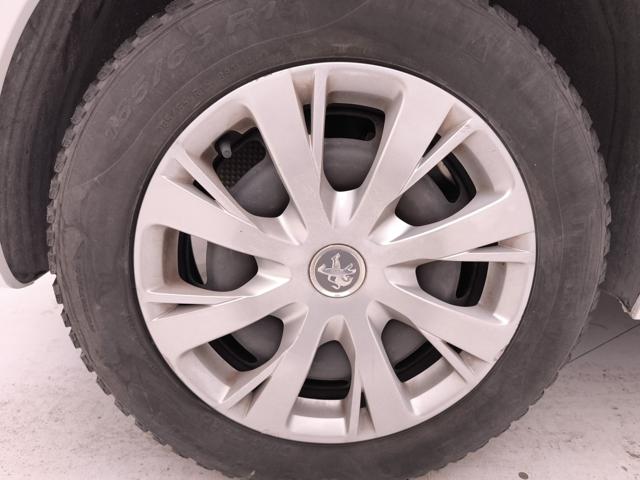 PEUGEOT 208 usata, con Specchietti laterali elettrici