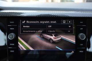 VOLKSWAGEN Taigo usata, con Sistema di parcheggio automatico