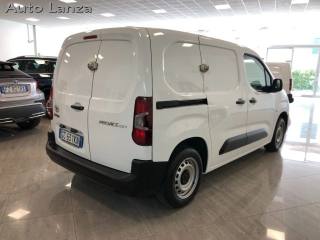 TOYOTA Proace City usata, con Autoradio