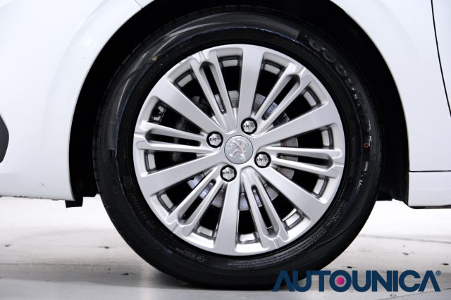 PEUGEOT 208 usata, con Fendinebbia