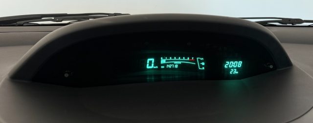 TOYOTA Yaris usata 14