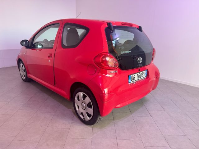 TOYOTA Aygo usata 8