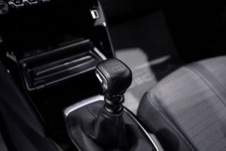 PEUGEOT 2008 usata, con USB