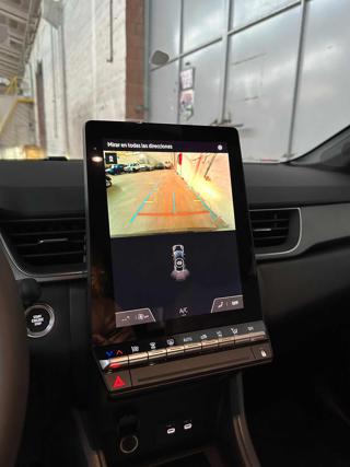 RENAULT Captur usata, con Park Distance Control