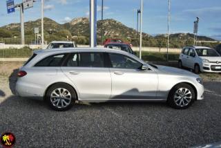 MERCEDES-BENZ E 220 usata, con Autoradio