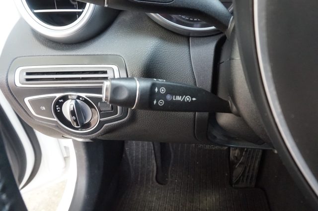 MERCEDES-BENZ C 220 usata, con USB