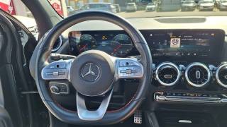 MERCEDES-BENZ GLA 200 usata, con Luci diurne LED