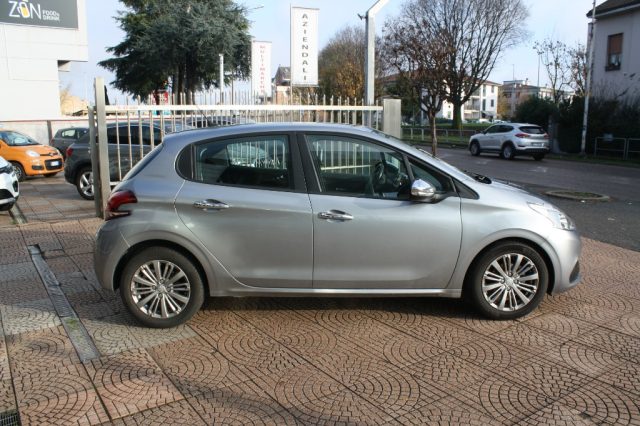 PEUGEOT 208 usata, con Cerchi in lega