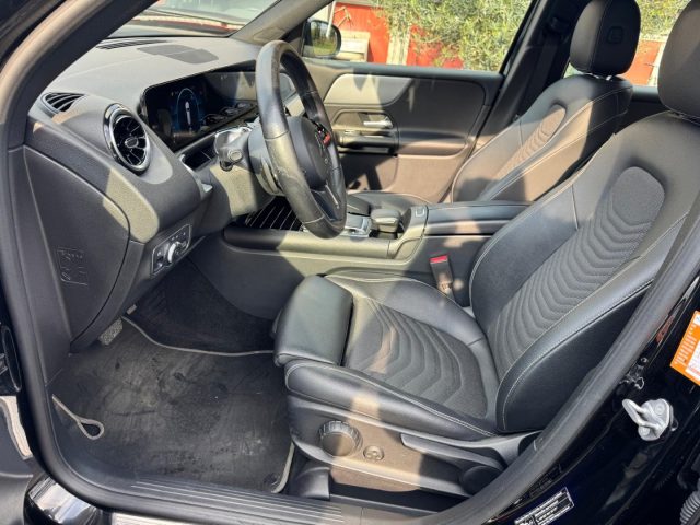 MERCEDES-BENZ GLB 180 usata, con Sistema di navigazione