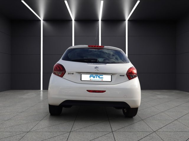 PEUGEOT 208 usata, con Autoradio