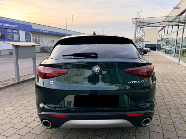ALFA ROMEO Stelvio usata, con Airbag laterali