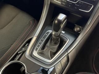 FORD Mondeo usata, con Leve al volante