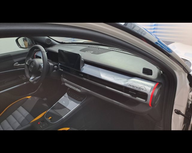 JEEP Avenger usata 37