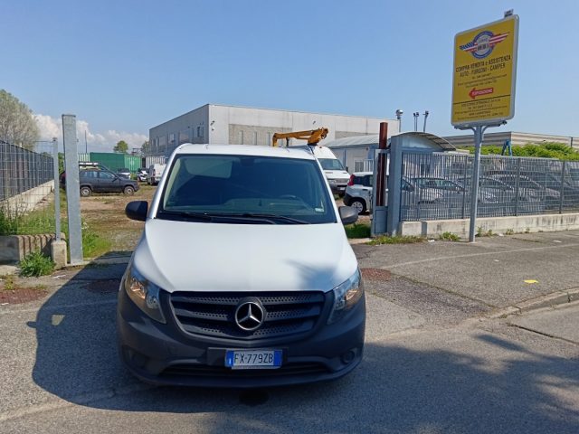 MERCEDES-BENZ Vito usata, con Chiusura centralizzata