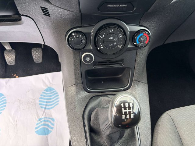FORD Fiesta usata, con Chiusura centralizzata