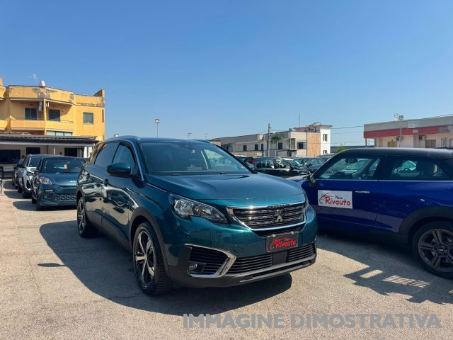 PEUGEOT 5008 usata, con Airbag laterali