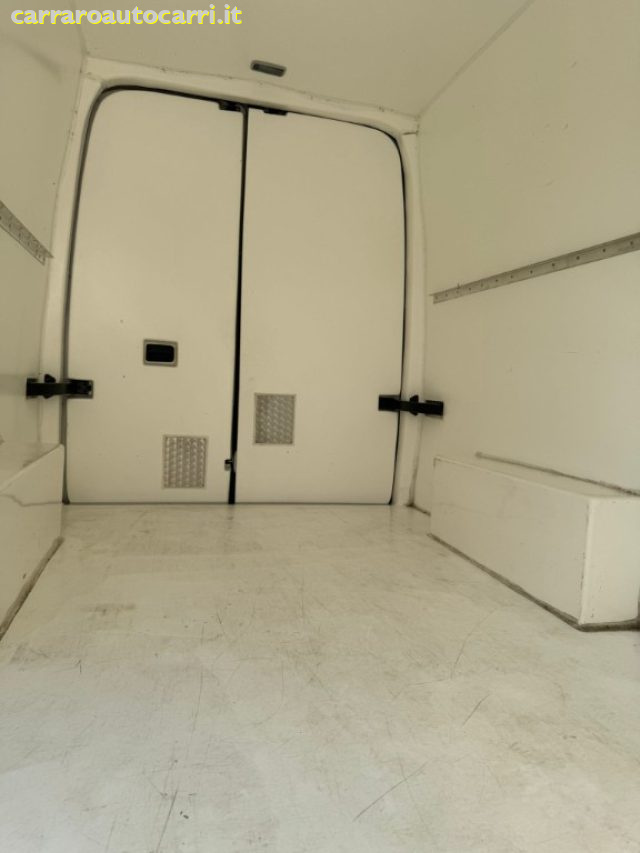 VOLKSWAGEN Crafter usata, con Chiusura centralizzata