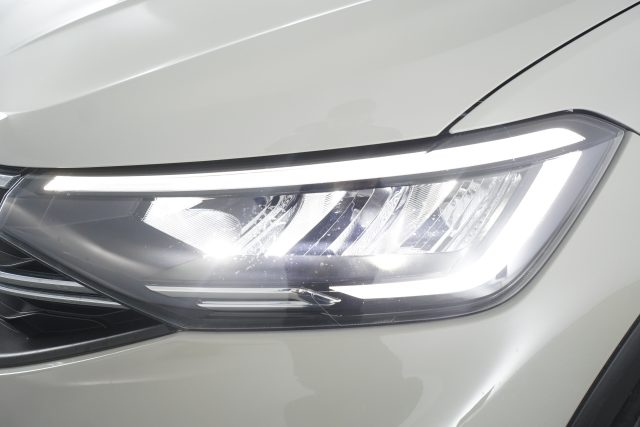 VOLKSWAGEN Taigo usata 13