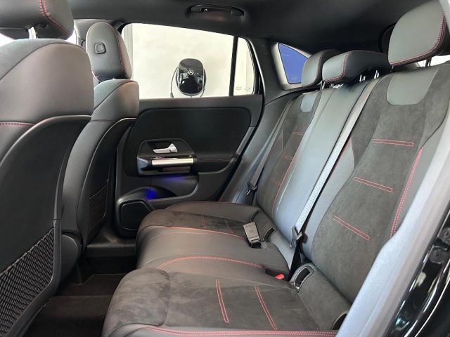 MERCEDES-BENZ GLA 200 usata, con Sedili riscaldati