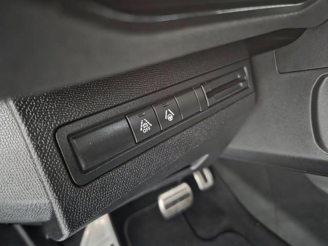 PEUGEOT 3008 usata, con Autoradio