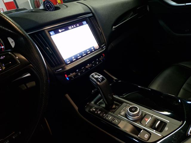 MASERATI Levante usata, con Sedile posteriore sdoppiato