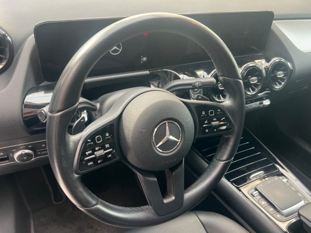 MERCEDES-BENZ GLA 180 usata, con Chiusura centralizzata