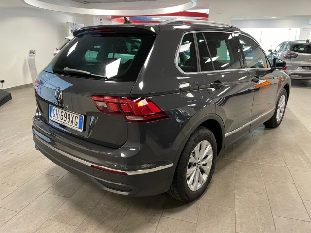 VOLKSWAGEN Tiguan usata, con Volante in pelle