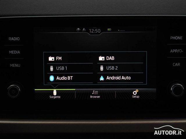 SKODA Kamiq usata, con Luci diurne