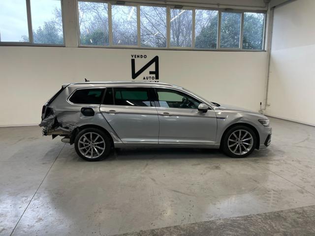 VOLKSWAGEN Passat Variant usata, con Cerchi in lega