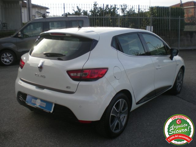 RENAULT Clio usata, con Controllo trazione