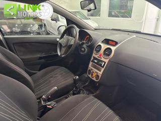 OPEL Corsa usata, con Sedile posteriore sdoppiato
