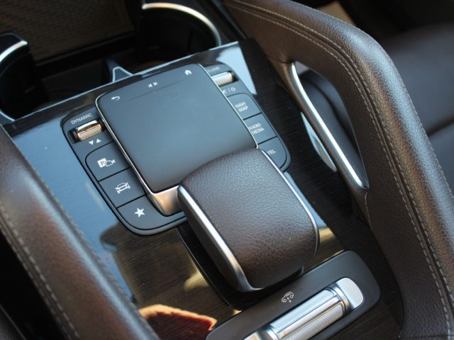 MERCEDES-BENZ GLE 300 usata, con Luci diurne LED