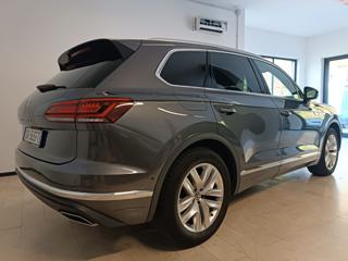 VOLKSWAGEN Touareg usata, con Airbag laterali