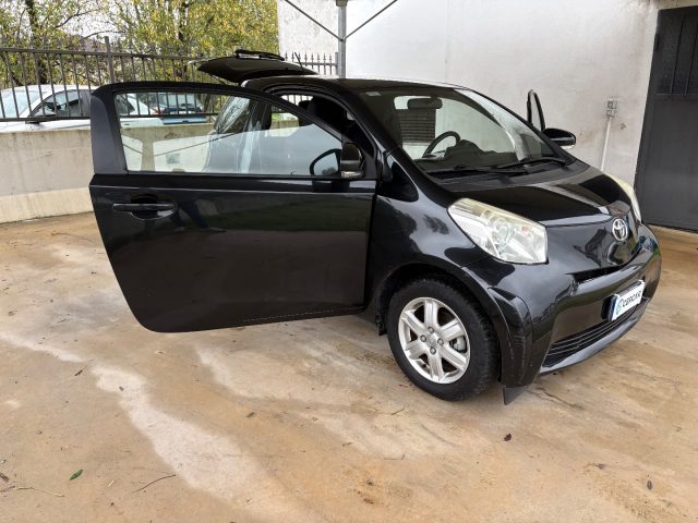 TOYOTA iQ usata 36