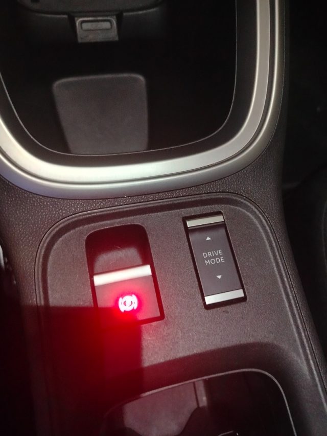 JEEP Avenger usata, con Bluetooth