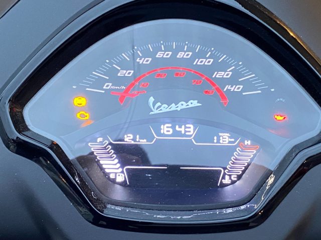 VESPA GTS 300 Super usata 7