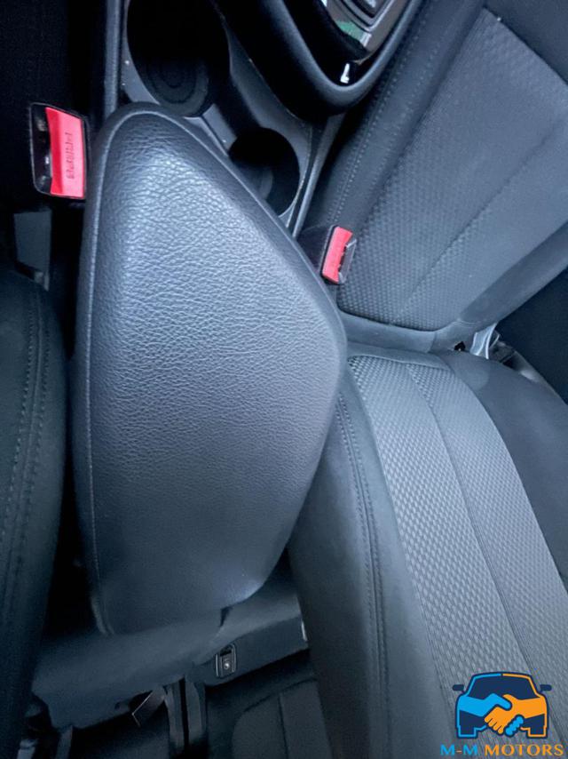 BMW 216 usata, con Sedile posteriore sdoppiato