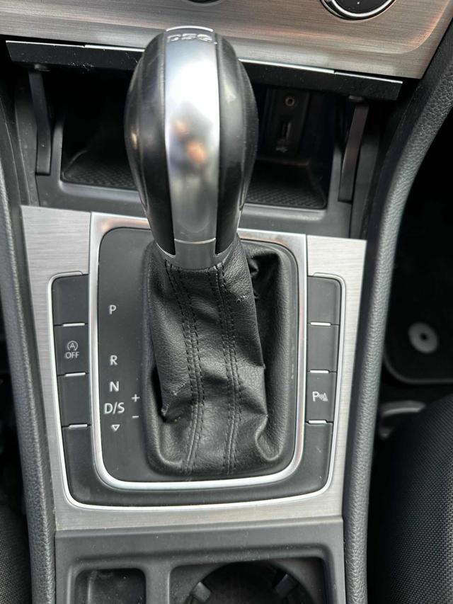 VOLKSWAGEN Golf usata, con Bluetooth