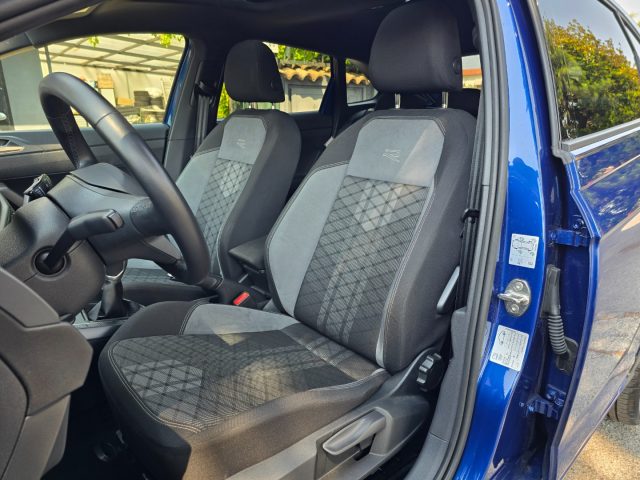 VOLKSWAGEN Taigo usata 81