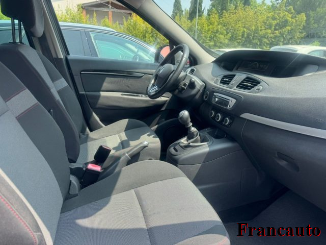 RENAULT Scenic usata, con Alzacristalli elettrici
